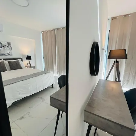 Centre Vibes Luxury 1bd Apartment